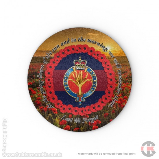 Welsh Guards 'Lest We Forget' Glass Chopping Board (3 sizes), Poppies Design