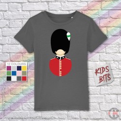 FOR KIDS: Welsh Guards, Bearskins and Buttons, KIDS T-Shirt (3-14 years) FOR KIDS: Welsh Guards, Bearskins and Buttons, KIDS T-Shirt (3-14 years)